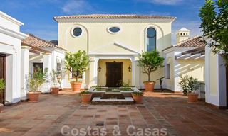 Exclusieve villa te koop, met zeezicht, in een gated resort in Marbella - Benahavis 22360 