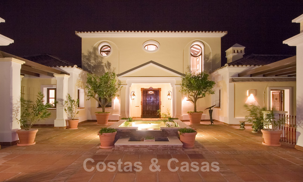 Exclusieve villa te koop, met zeezicht, in een gated resort in Marbella - Benahavis 22364