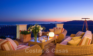 Exclusieve villa te koop, met zeezicht, in een gated resort in Marbella - Benahavis 22377 