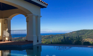 Exclusieve villa te koop, met zeezicht, in een gated resort in Marbella - Benahavis 22390 