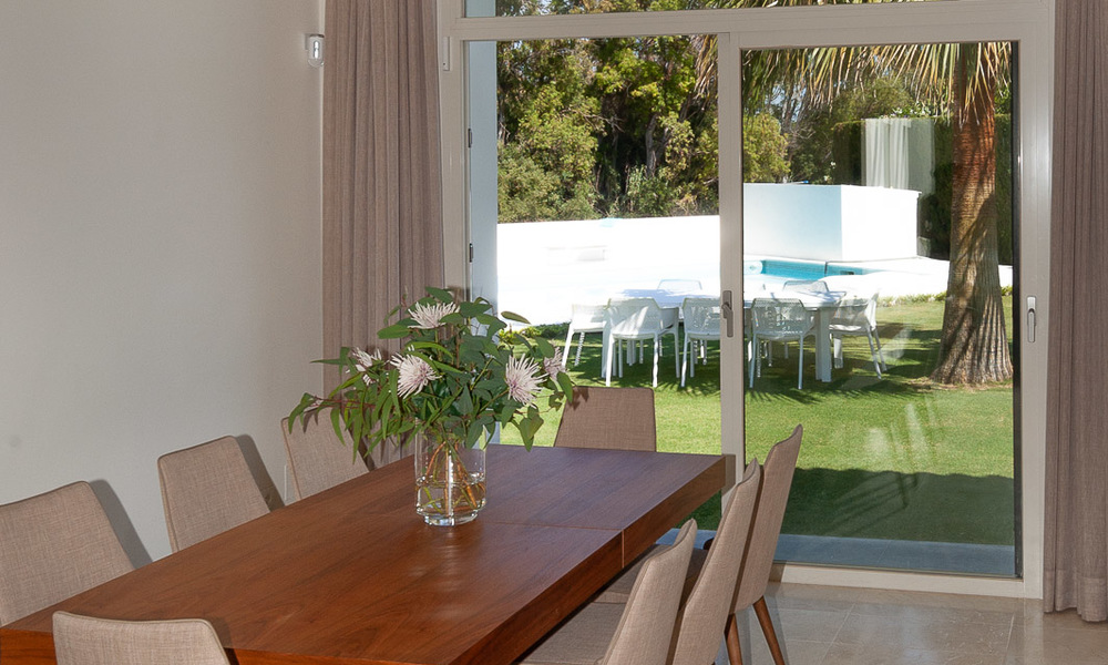 Moderne villa te koop nabij het strand en golf in Marbella - Estepona 4296