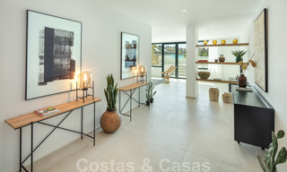 Instapklare nieuwe moderne luxe villa´s te koop in een boetiekcomplex aan de golfbaan op de New Golden Mile, Marbella - Estepona 32938 