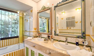 High-end klassieke stijl luxe villa met uitzicht op zee te koop op de Golden Mile, Marbella 4615 