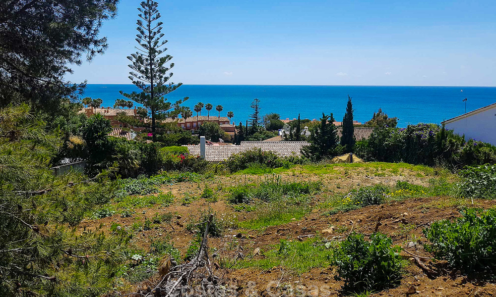 Moderne villa te koop met een prachtig open zeezicht, op 5 minuten lopen naar het strand – Estepona 4706