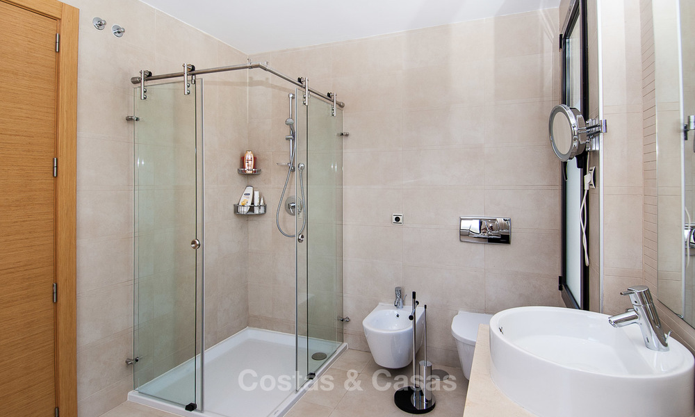 Moderne Luxe appartementen te koop in Marbella met spectaculair zeezicht 16223
