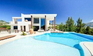 Spectaculaire moderne luxe villa met panoramisch zeezicht te koop, frontline golf, Benahavis - Marbella 4756 