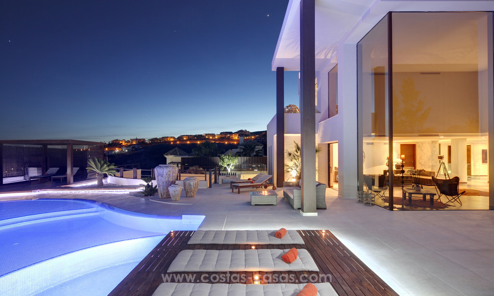 Spectaculaire moderne luxe villa met panoramisch zeezicht te koop, frontline golf, Benahavis - Marbella 4764