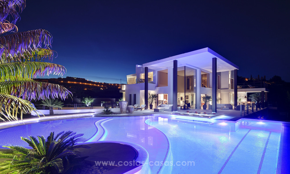 Spectaculaire moderne luxe villa met panoramisch zeezicht te koop, frontline golf, Benahavis - Marbella 4766