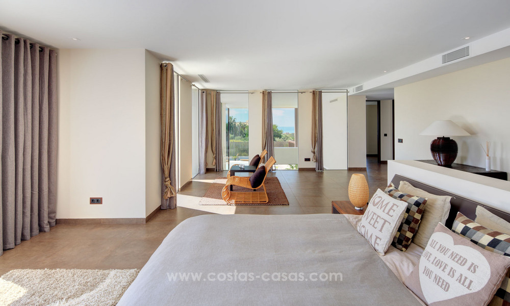 Spectaculaire moderne luxe villa met panoramisch zeezicht te koop, frontline golf, Benahavis - Marbella 4773