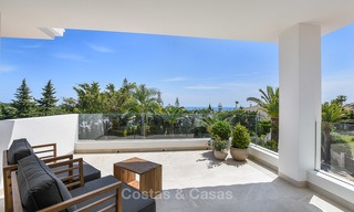 Gerenoveerde luxe villa in Andalusische stijl met zeezicht te koop, dichtbij strand, Elviria, Oost Marbella 4783 
