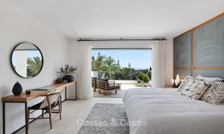 Gerenoveerde luxe villa in Andalusische stijl met zeezicht te koop, dichtbij strand, Elviria, Oost Marbella 4785 