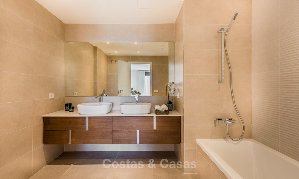 Nieuwe luxe appartementen in Andalusische stijl te koop, prachtig uitzicht op zee, Benahavis - Marbella 5080