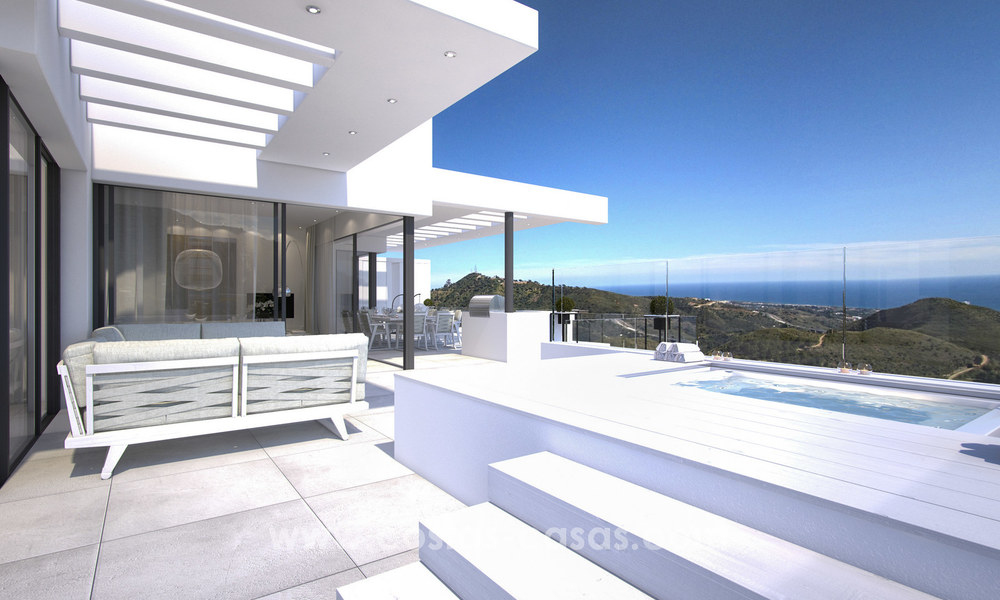 Moderne hedendaagse luxe appartementen met adembenemend zeezicht te koop, op korte rijafstand van het centrum van Marbella. 4905