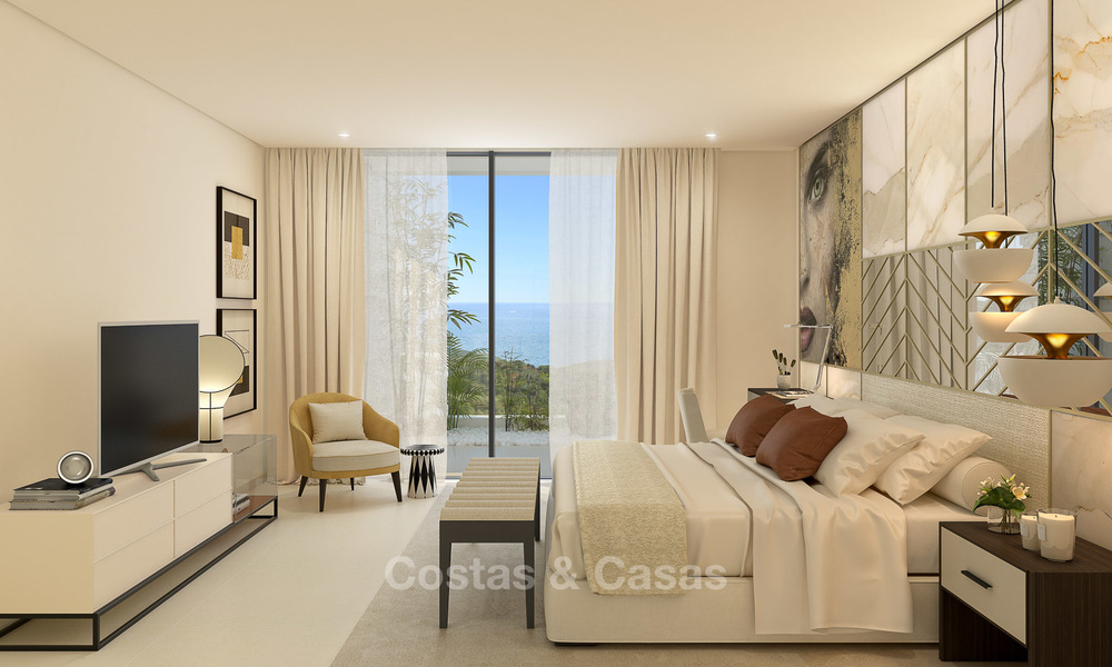 Modern-eigentijdse luxe appartementen met adembenemende zeezichten te koop, op korte rijafstand van het centrum van Marbella. Instapklaar. Laatste 3 penthouses. 4948