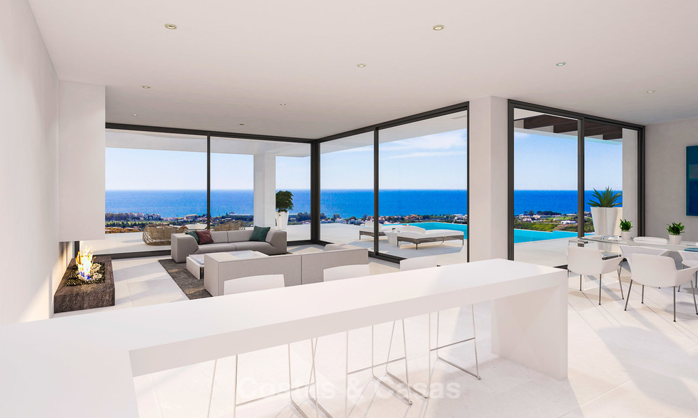 Nieuwe modern-eigentijdse villa's te koop, panoramisch uitzicht op zee, op de New Golden Mile tussen Marbella en Estepona 5103