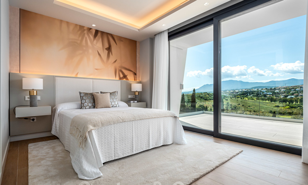 Exclusieve moderne luxe villa's te koop, New Golden Mile, tussen Marbella en Estepona 25333
