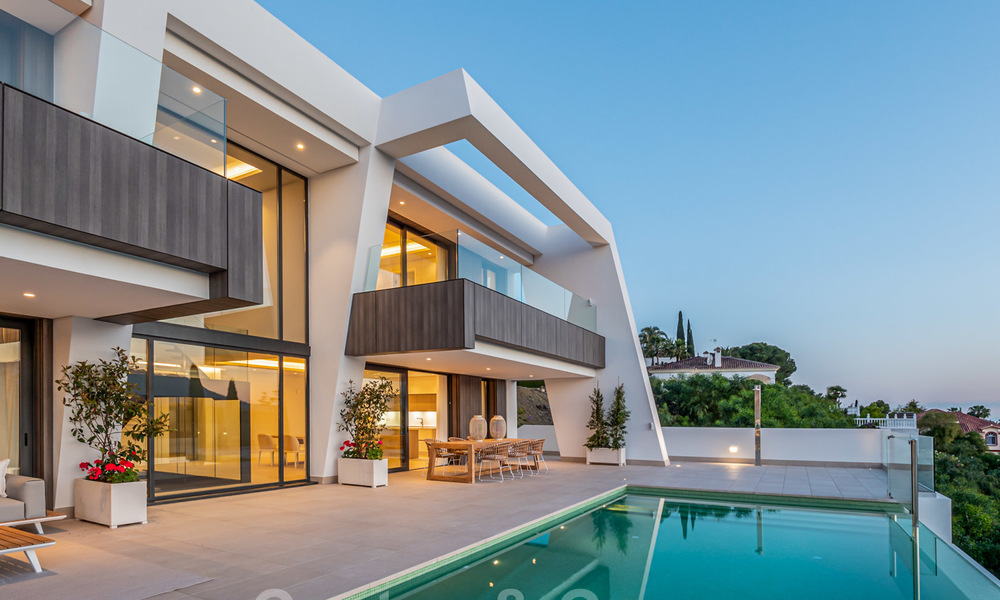 Exclusieve moderne luxe villa's te koop, New Golden Mile, tussen Marbella en Estepona 25369