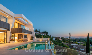 Exclusieve moderne luxe villa's te koop, New Golden Mile, tussen Marbella en Estepona 25373 