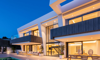 Exclusieve moderne luxe villa's te koop, New Golden Mile, tussen Marbella en Estepona 25378 