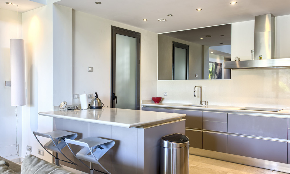 Ruim en elegant modern luxe appartement te koop, Golden Mile, Marbella 5220