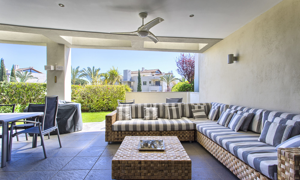Ruim en elegant modern luxe appartement te koop, Golden Mile, Marbella 5240