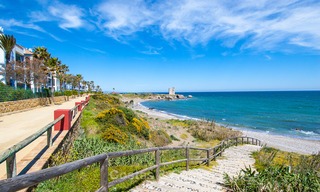 Gerenoveerde eerstelijns strand appartementen te koop, Instapklaar, Casares, Costa del Sol 5463 