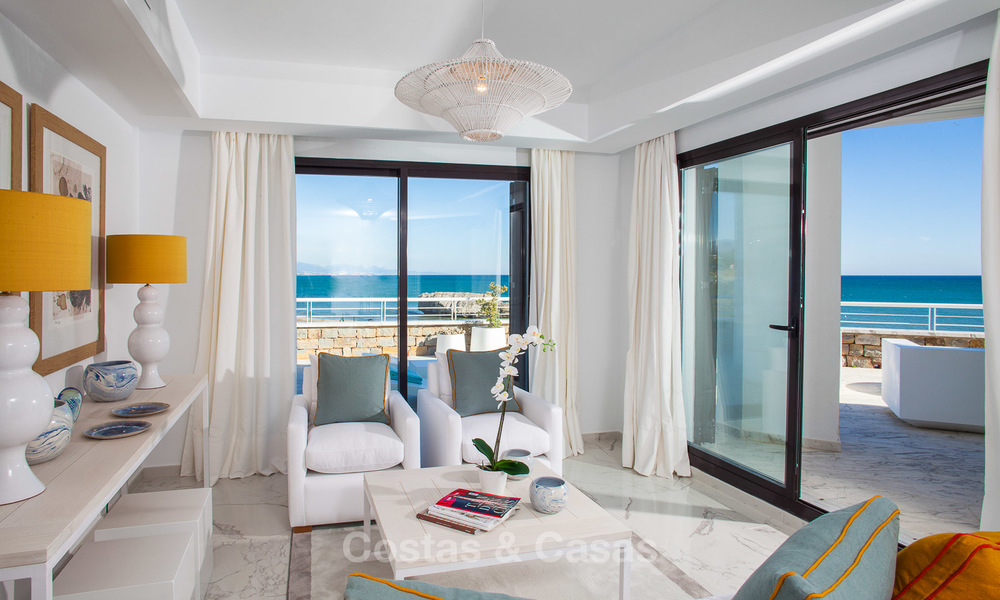 Gerenoveerde eerstelijns strand appartementen te koop, Instapklaar, Casares, Costa del Sol 5349