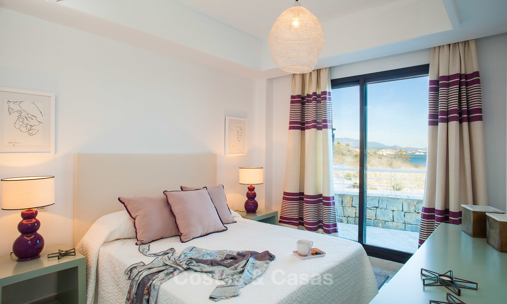 Gerenoveerde eerstelijns strand appartementen te koop, Instapklaar, Casares, Costa del Sol 5355
