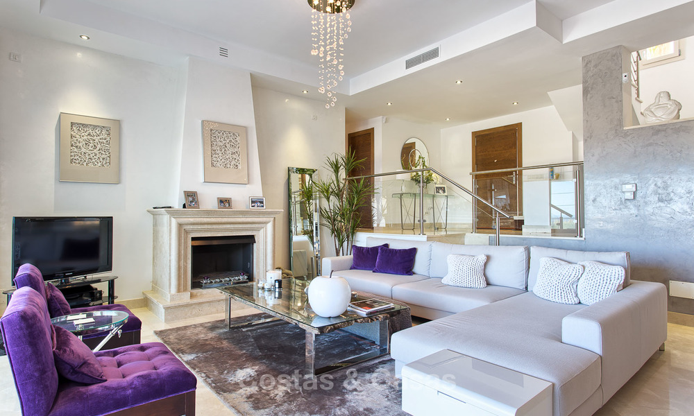 Ruime en aantrekkelijke gerenoveerde villa met zeezicht te koop, La Duquesa, Manilva, Costa del Sol 5543