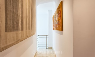 Ruime en aantrekkelijke gerenoveerde villa met zeezicht te koop, La Duquesa, Manilva, Costa del Sol 5550 