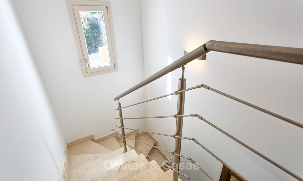 Ruime en aantrekkelijke gerenoveerde villa met zeezicht te koop, La Duquesa, Manilva, Costa del Sol 5556