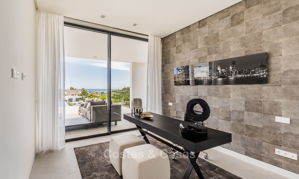 Spectaculaire high-end luxe villa te koop, instapklaar, met panoramisch uitzicht op zee, golf en bergen, Benahavis - Marbella 5854