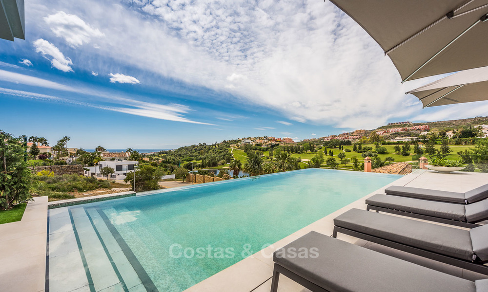 Spectaculaire high-end luxe villa te koop, instapklaar, met panoramisch uitzicht op zee, golf en bergen, Benahavis - Marbella 5856