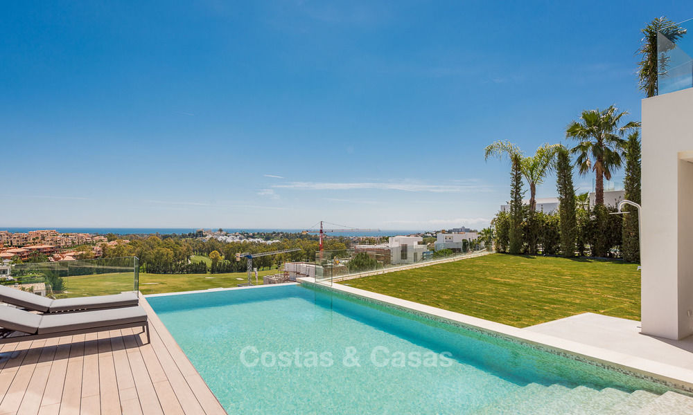 Exclusieve designer villa te koop, instapklaar, met panoramisch zicht op zee, golf en bergen, Benahavis - Marbella 5875