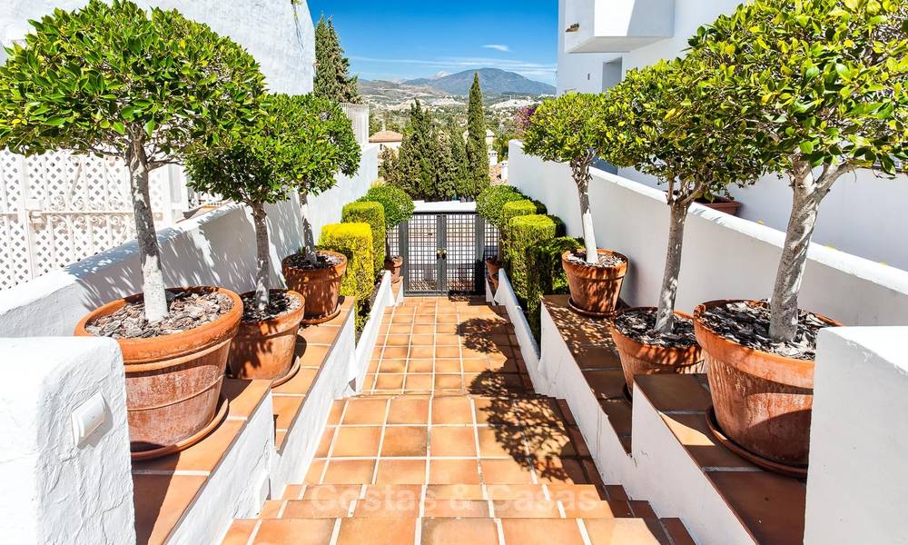Gezellig en helder appartement te koop, recentelijk gerenoveerd, Nueva Andalucía, Marbella 6025