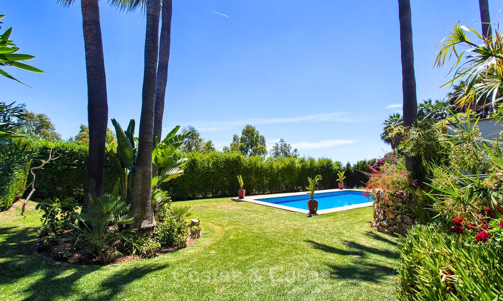 Designer villa in Andalusische stijl te koop, prachtig uitzicht op zee, nabij golf en strand, Marbella 6059