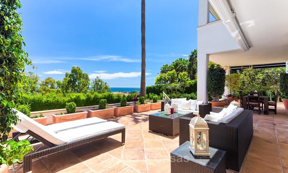 Designer villa in Andalusische stijl te koop, prachtig uitzicht op zee, nabij golf en strand, Marbella 6064