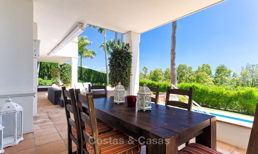 Designer villa in Andalusische stijl te koop, prachtig uitzicht op zee, nabij golf en strand, Marbella 6065