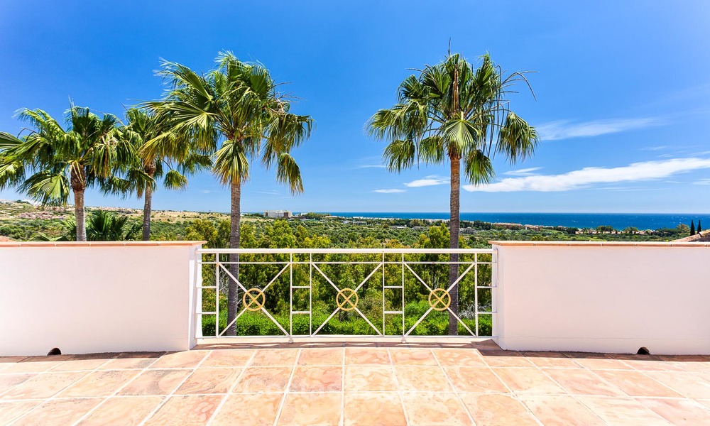 Designer villa in Andalusische stijl te koop, prachtig uitzicht op zee, nabij golf en strand, Marbella 6067