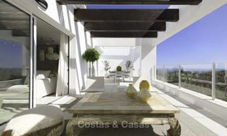 Aantrekkelijke nieuwe appartementen met een prachtig uitzicht op zee te koop, Marbella. Opgeleverd! 19170 