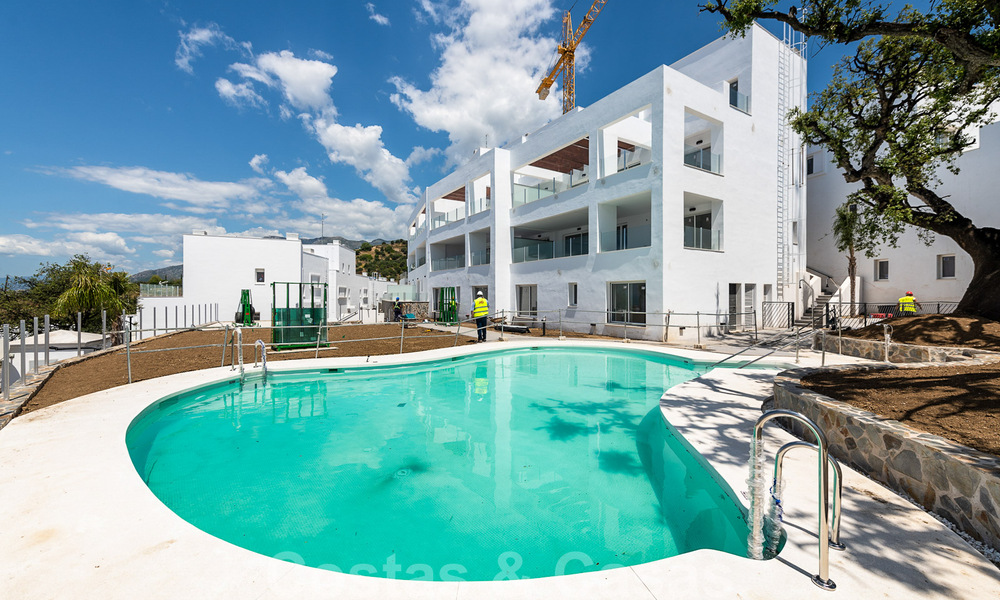 Aantrekkelijke nieuwe appartementen met een prachtig uitzicht op zee te koop, Marbella. Opgeleverd! 29177
