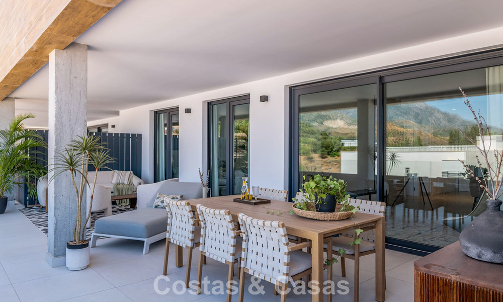 Nieuwe appartementen in een 5-sterren boutique resort te koop in Marbella met schitterend zeezicht 802783