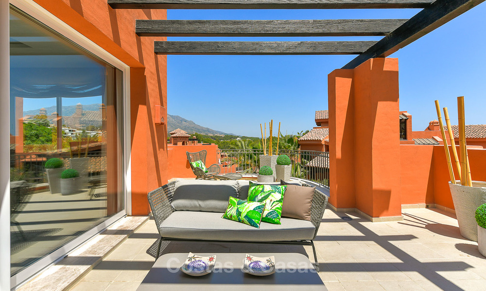 Charmante nieuwe appartementen in Andalusische stijl te koop, Golf Valley, Nueva Andalucia, Marbella 6223