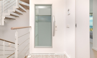 Instapklare ultramoderne design villa direct aan het strand te koop, New Golden Mile, Marbella - Estepona. Verlaagd in prijs! 34269 