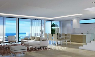 Aantrekkelijke nieuwe moderne luxe villa's te koop, met uitzicht op zee en golf, Manilva, Costa del Sol 6300 