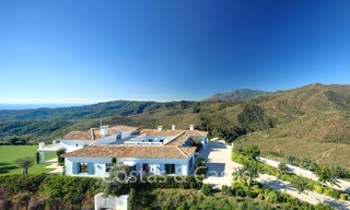 Majestueuze luxe villa in landelijke omgeving te koop, met prachtig panoramisch uitzicht op zee en de bergen in Benahavis - Marbella 6328 