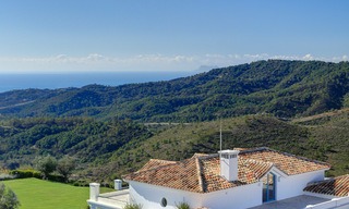 Majestueuze luxe villa in landelijke omgeving te koop, met prachtig panoramisch uitzicht op zee en de bergen in Benahavis - Marbella 6329 