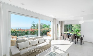 Elegante gerenoveerde villa in Andalusische stijl te koop, met panoramisch uitzicht op zee, Marbella oost 6378 