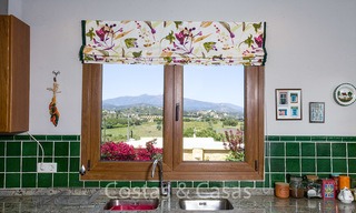 Gezellige rustieke villa op het platteland te koop, met een prachtig uitzicht op de bergen, Estepona Oost - Marbella 6404 