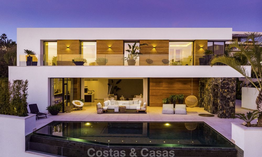 Schitterende nieuwe moderne luxe villa te koop, in een top golfresort, Benahavis - Marbella 19575